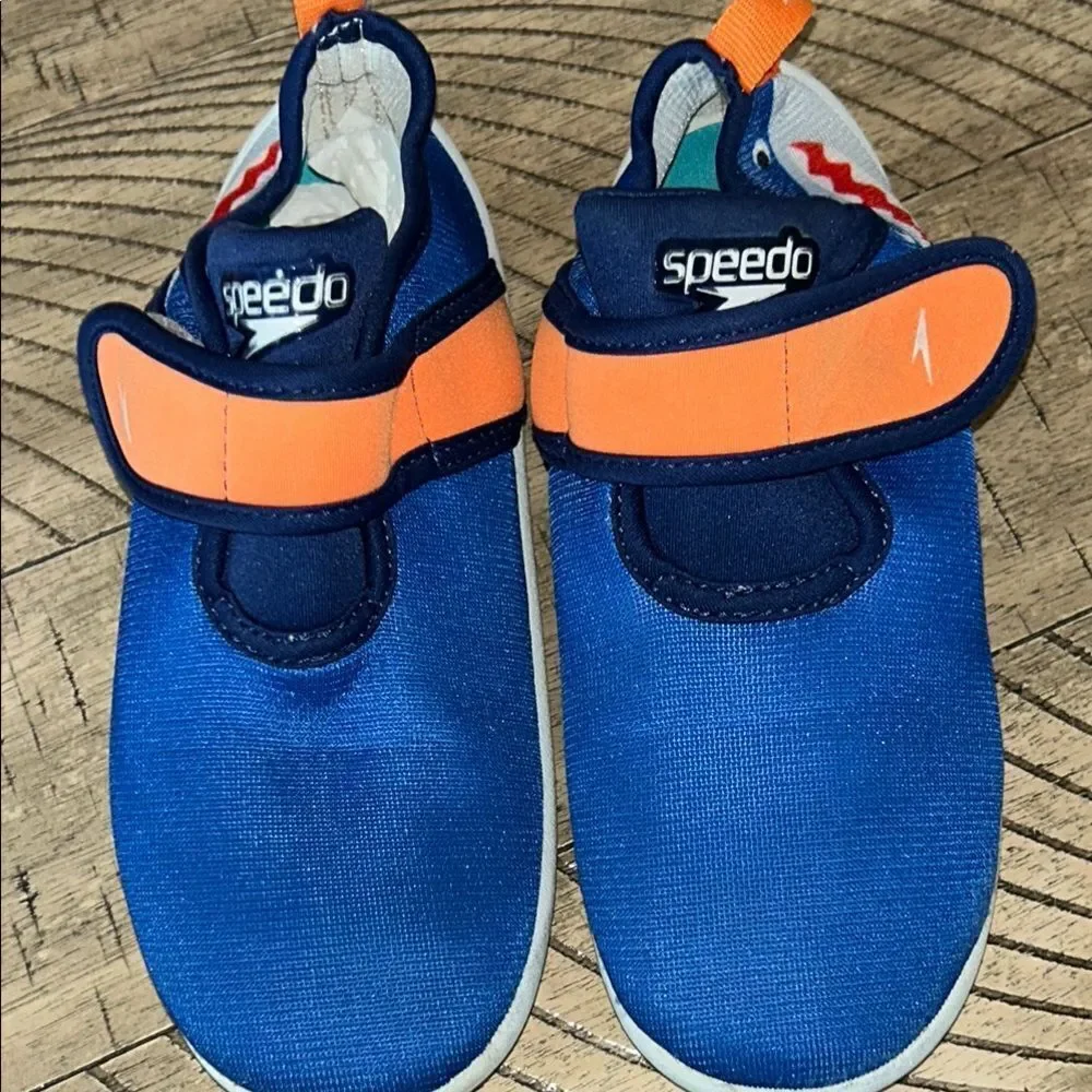 Speedo 🏖️ Water 💦 🌊 Sneakers Sharks 🦈🦈